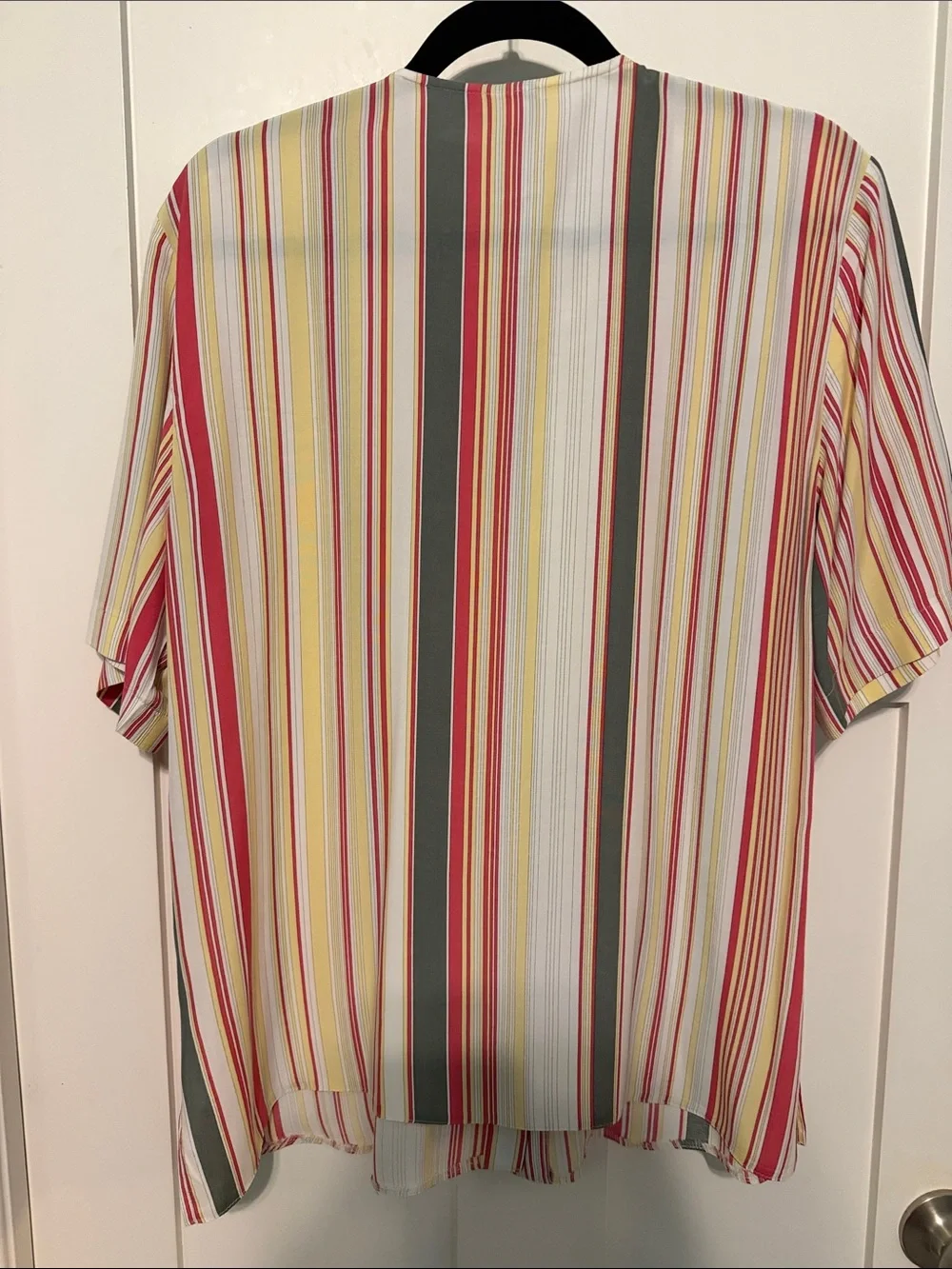 Vintage 80s 90s Retro Vertical Multi-Stripe Short Sleeve Button-Down Shirt